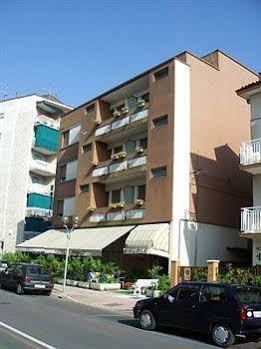 Albergo Al Parco Градо Экстерьер фото