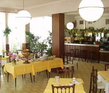 Albergo Al Parco Градо Экстерьер фото